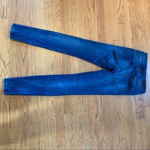 Blue skinny jeans